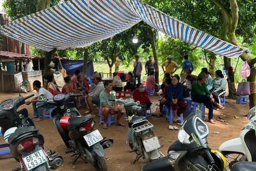 Đột kích sòng tài xỉu trên cồn Én, bắt 35 đối tượng, thu giữ hơn 150 triệu đồng