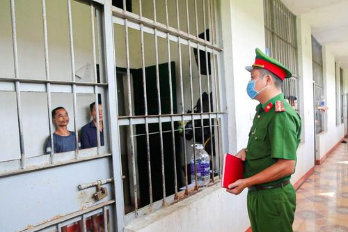 Đề nghị xây dựng Luật thi hành tạm giữ, tạm giam và cấm đi khỏi nơi cư trú