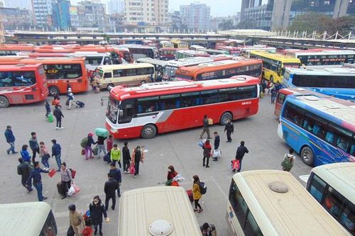 Vận tải hành khách cạnh tranh khốc liệt sau kỳ 'ngủ đông'