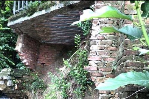 Bắc Giang: Khẩn cấp khắc phục sự cố sạt lở và gãy goong cánh cống tại các cống qua đê