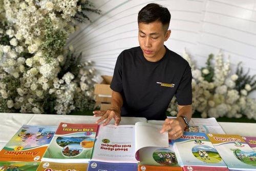 Bồi dưỡng giáo viên sử dụng sách giáo khoa mới đối với lớp 5, 9 và 12