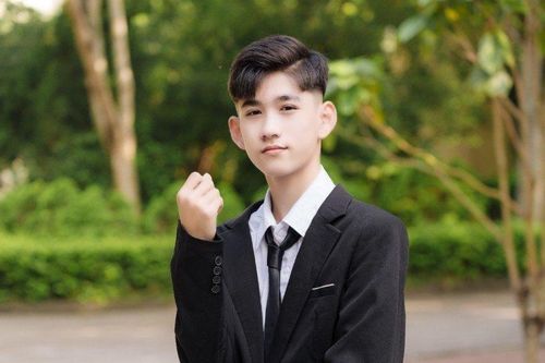 Thủ khoa Trung tâm GDTX biết điểm khi đang đi làm công nhân