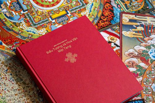 Bách khoa toàn thư biểu tượng và hoa văn Mật tạng