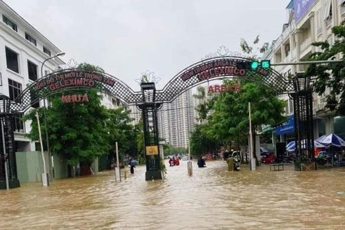 Vì sao khu vực phía Tây Hà Nội ngập sâu trong nước?