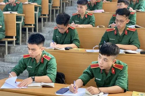 Điểm sàn xét tuyển của 17 trường Quân đội năm 2024 dao động từ 15 đến 24 điểm
