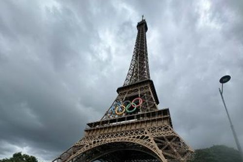 Olympic, một Paris lạ lắm!