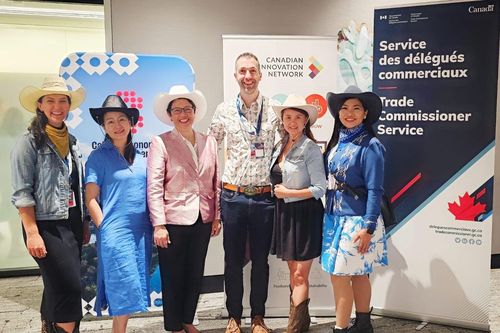 Tìm kiếm cơ hội mở rộng hợp tác với các địa phương Canada