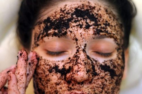 Cách đánh bay quầng thâm và mệt mỏi dưới mắt