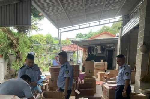 Hà Giang: Phát hiện hơn 16.000 sản phẩm thực phẩm không rõ nguồn gốc xuất xứ