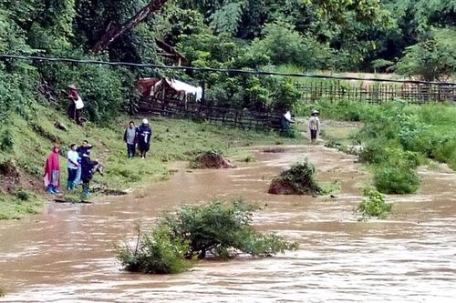 Tìm thấy thi thể nạn nhân bị nước cuốn trôi khi đánh cá ở Pú Hồng
