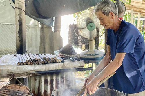 Bộng ép dầu đỏ lửa