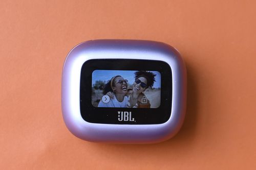 Màn hình trên hộp tai nghe có cần thiết?