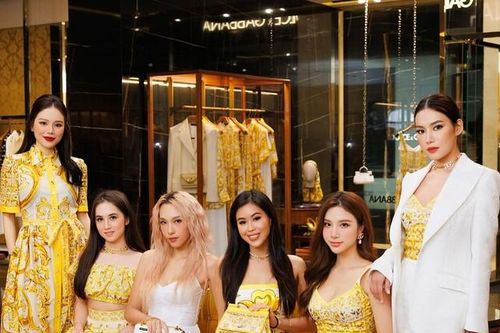 Chung khung hình với dàn hot girl, rich kid Tiên Nguyễn vẫn nổi bật