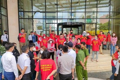 Cen Land, Hòa Bình, Đất Xanh...vào danh sách chứng khoán không đủ điều kiện giao dịch ký quỹ