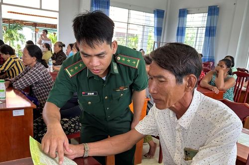 Đồng Tháp: Nâng cao kiến thức pháp luật cho nhân dân biên giới