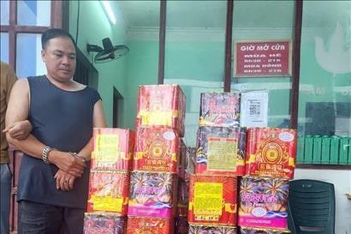 Tuyên Quang khởi tố 3 đối tượng buôn bán gần 70kg pháo hoa nổ