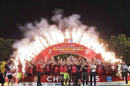 Câu lạc bộ Đại Từ bảo vệ thành công ngôi vô địch quốc gia Giải bóng đá 7 người