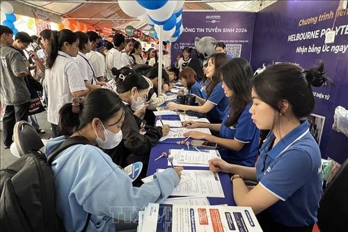Kiểm định chất lượng giáo dục phải hướng đến người học và xã hội