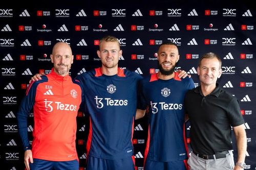 MU công bố 2 tân binh De Ligt và Mazraoui