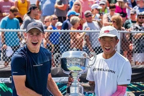VĐV pickleball người Mỹ gốc Việt Quang Dương vô địch giải thế giới