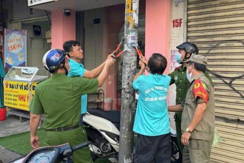 Hơn 16.000 người gỡ bỏ quảng cáo bẩn tại TP.HCM