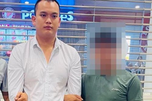 Xộ khám sau khi… đáp đất
