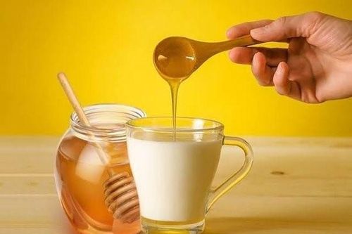 Thêm mật ong vào sữa chua có tác dụng gì không?