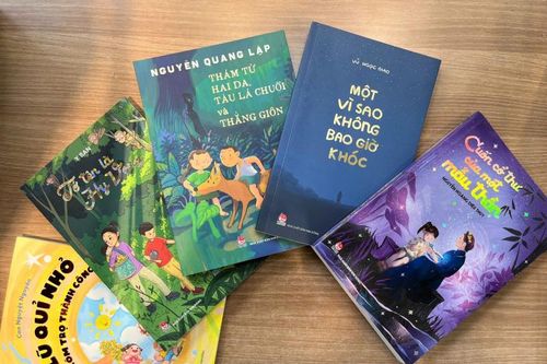 Những trang sách cùng em đến trường