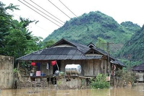 Sơn La: Mưa lớn gây ngập úng, sạt lở nhiều tuyến đường