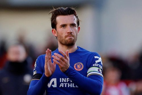 Chelsea đại tu đội hình