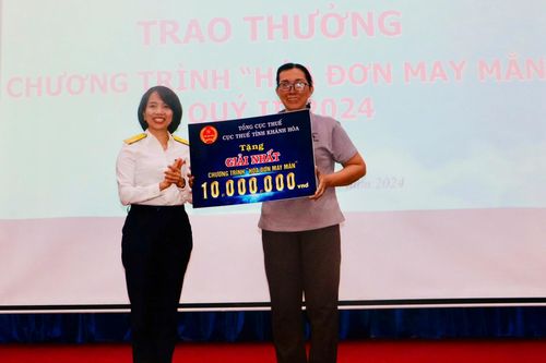 Cục Thuế tỉnh Khánh Hòa:: Trao thưởng hóa đơn may mắn quý II cho 29 cá nhân, hộ kinh doanh