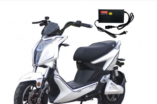 5 lưu ý gì khi sạc xe máy điện