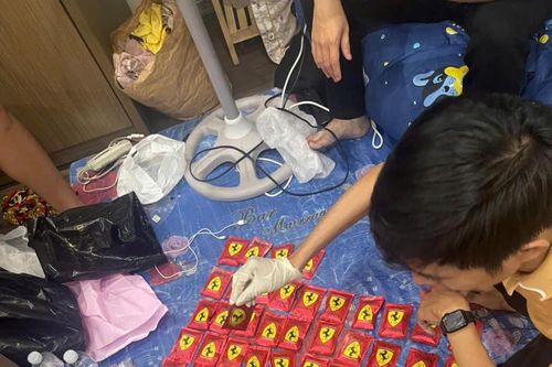 Triệt xóa nhóm trẻ sống về đêm cùng nước vui và ma túy