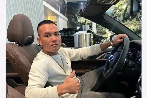 Bí mật của gã thanh niên vừa ra tù khoe siêu xe, cuộc sống sang chảnh