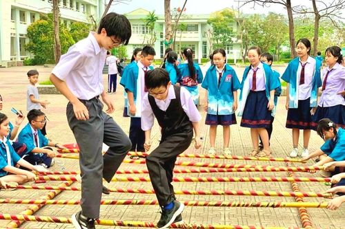 Bồi dưỡng kỹ năng tư vấn tâm lý học đường