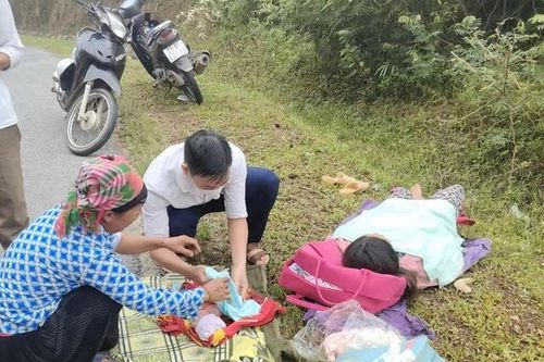 Nam điều dưỡng đỡ đẻ cho sản phụ 20 tuổi ngay giữa đường đèo
