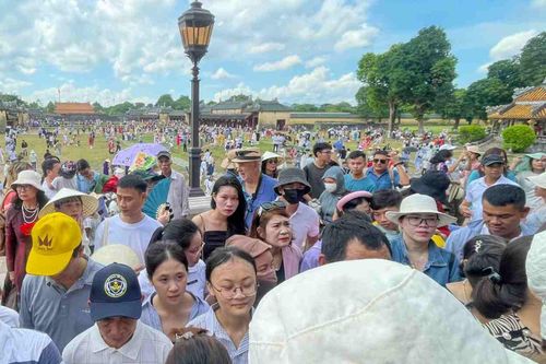 Khách du lịch tăng đột biến, Huế - Đà Nẵng 'bội thu' dịp Quốc khánh