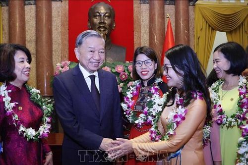 Tổng Bí thư, Chủ tịch nước: Phong trào 'Tham mưu giỏi, phục vụ tốt' góp phần nâng cao đạo đức công vụ