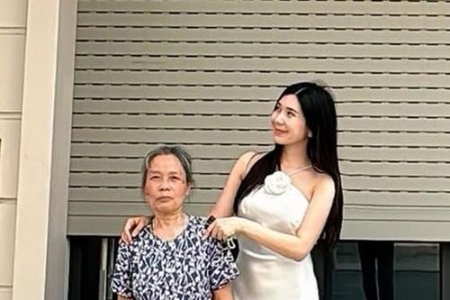 Nhà Thanh Bi ở Quảng Ninh bị tốc mái, mất liên lạc với mẹ