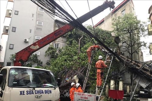 Bão lũ không chỉ là 'chuyện của trời'