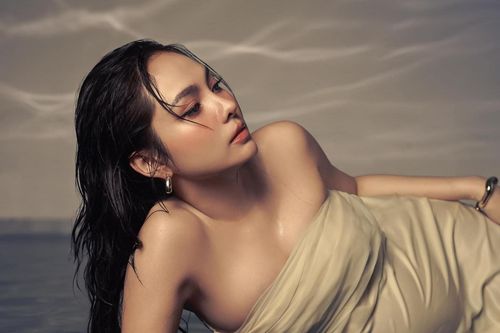 Lưu Hiền Trinh mang thai
