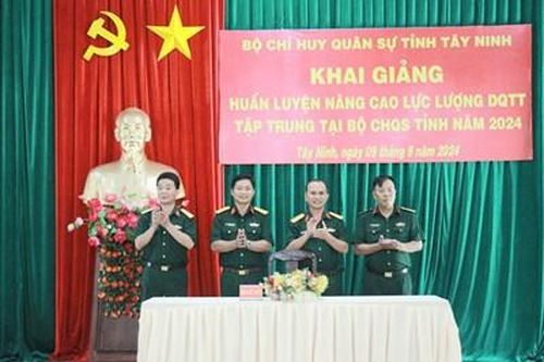 Bộ Chỉ huy Quân sự tỉnh Tây Ninh huấn luyện nâng cao cho dân quân thường trực