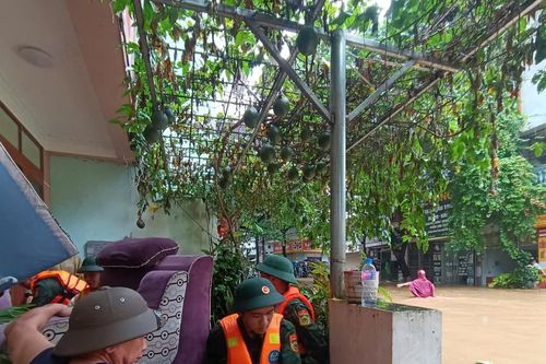 Chung sức hỗ trợ giúp nhân dân khắc phục hậu quả do bão số 3