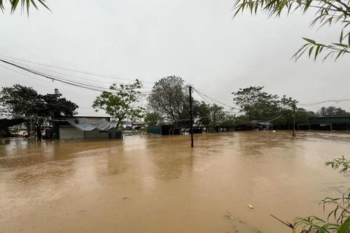 Hà Nội phát lệnh báo lũ, cảnh báo hàng chục tuyến phố có nguy cơ ngập
