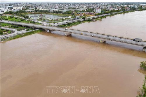 Khẩn trương triển khai các biện pháp ứng phó với nước sông dâng cao