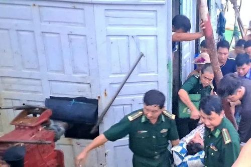 Quân đội giải cứu nhiều người dân gặp nạn do bão số 3