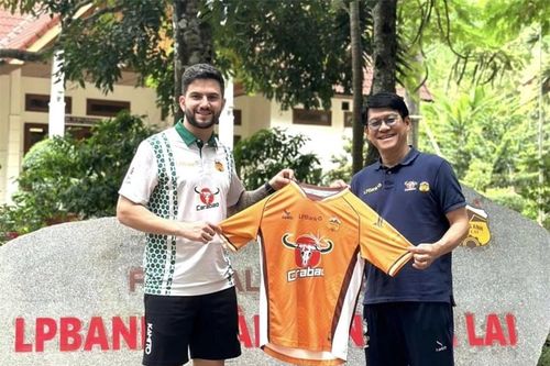 Chân sút hàng đầu CAHN bất ngờ cập bến HAGL
