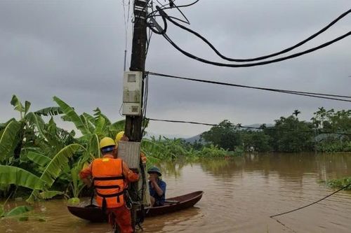 Khôi phục cấp điện cho hơn 88% khách hàng bị ảnh hưởng do bão