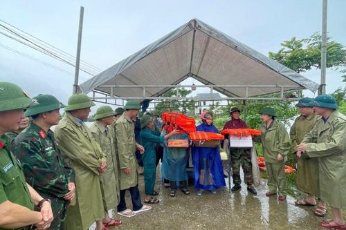 Hơn 230 hộ dân Thạch Thành chìm trong biển nước