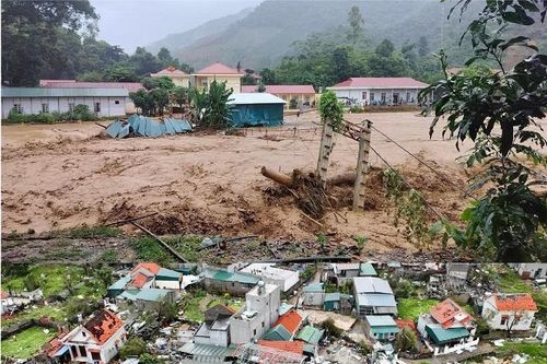 SeABank ủng hộ 2 tỷ đồng chung sức cùng đồng bào bị ảnh hưởng bởi bão số 3
